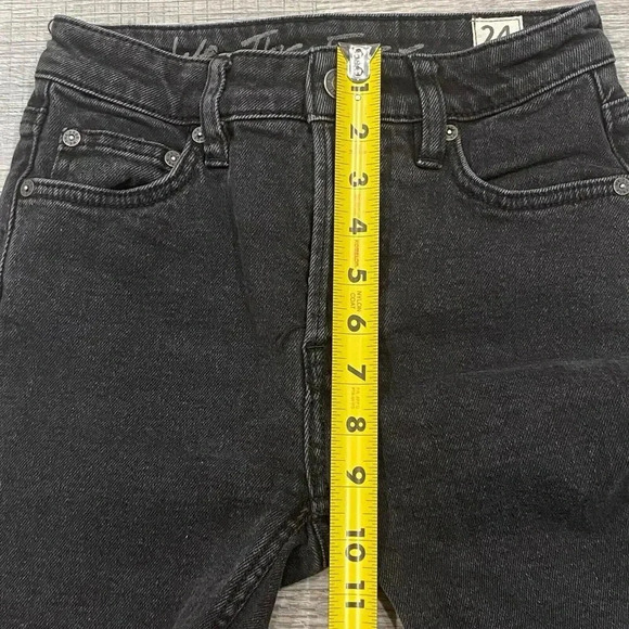 We The Free People Denim Frayed Cut Off Shorts size 24 Bermuda Button Fly Boho - Picture 9 of 16